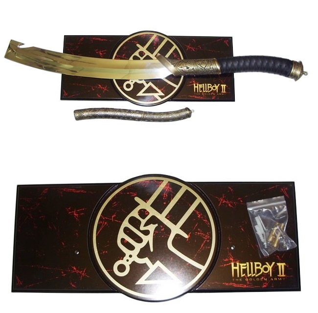 Spada Hellboy 2 del Principe Nuada - Set spada con coltello ed espositore da parete Hellboy II The Golden Army