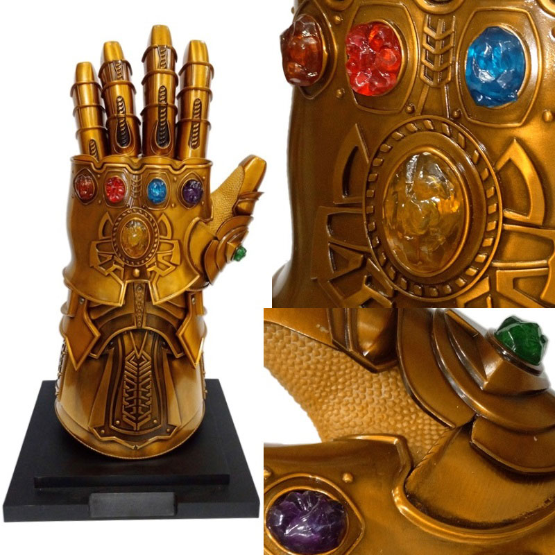 Guanto dell'infinito di thanos con espositore per cosplay - guanto fantasy  da collezione del dio eterno figlio di mentore con gemme luminose delle  serie di film e fumetti marvel cinema e tv